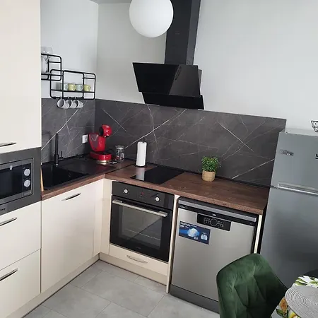 Sea View Luxury Appartment-parking Apartament