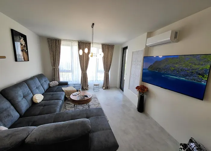 Sea View Luxury Appartment-parking Varna